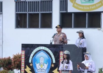 Sebagai Alumni SMAN 1 Berastagi, Kapolres Karo Motivasi Siswa Jaga Kamtibmas