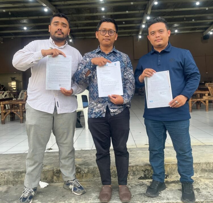 Warga Contempo Regency Kembali Menolak Pembongkaran Tembok Perumahan