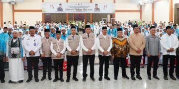 Gubsu dan Bupati Langkat Lepas Kloter 2 Jemaah Calon Haji