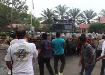 Personel Polres Langkat Perdalam Latihan Sispam Kota