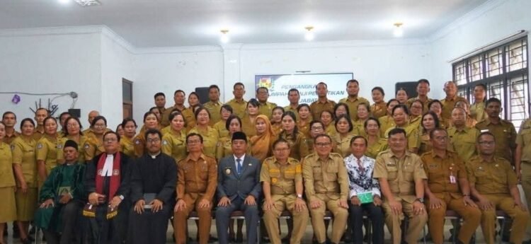 Bupati Karo Lantik Kepala Sekolah, Dorong Peningkatan Kualitas Pendidikan