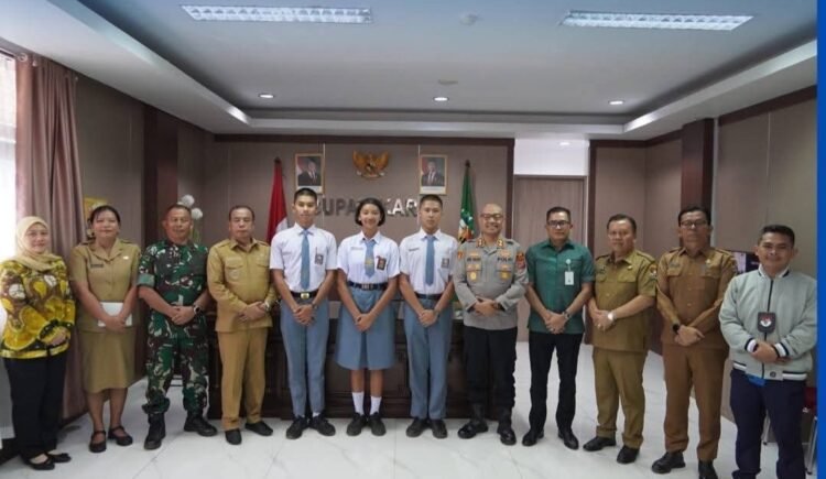 Bupati Karo Dorong Anggota Paskibraka Asal Karo Sukses Tingkat Provinsi dan Nasional