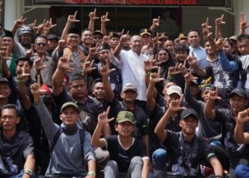 Bupati Langkat Duduk Bersama Massa Aksi May Day, Tegaskan Komitmen Bela Hak Buruh