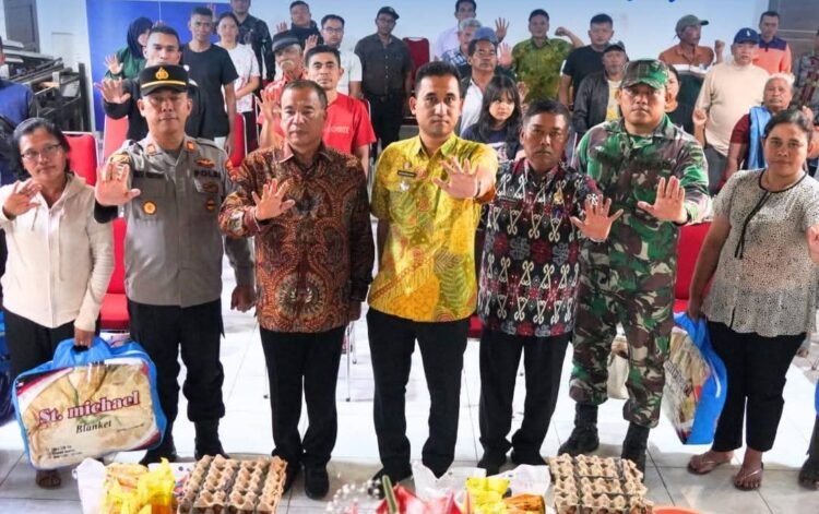 Pemkab Karo Serahkan Bantuan Bagi Korban Puting Beliung di 4 Desa Kecamatan Tigapanah
