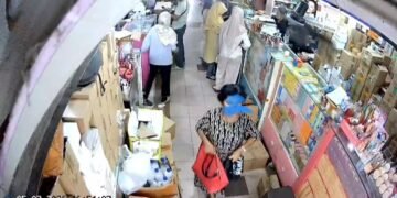 Wanita Lansia Viral Curi Tas di Pasar Petisah