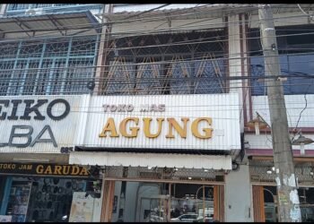 Bergaya Pembeli, Pemotor Larikan 150 Gram Emas Batangan dari Toko Agung