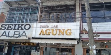 Bergaya Pembeli, Pemotor Larikan 150 Gram Emas Batangan dari Toko Agung