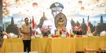 Peringati Hari Tri Suci Waisak, Rico Waas Ajak Umat Buddha Pancarkan Cahaya Kebaikan