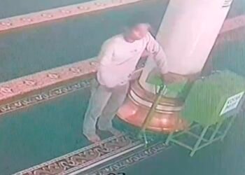 Maling Kotak Infaq Masjid Taqwa Muhammadiyah Terekam CCTV
