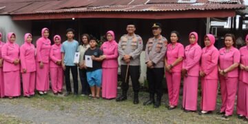 Wujud Kepedulian, Kapolres Langkat Berikan Tali Asih Kepada Istri Personel Polri Yang Suaminya Meninggal