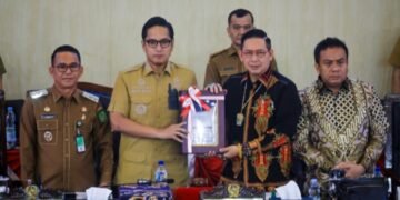 Di DPRD Medan, Rico Waas Paparkan Strategi Efisiensi APBD 2025