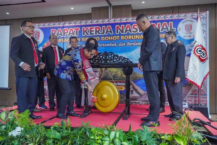 Rico Waas Dukung Digitalisasi Tarombo