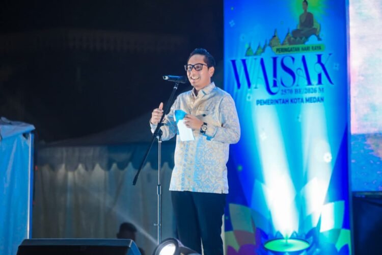 Perayaan Waisak 2570 BE, Rico Waas Ajak Warga Medan Rawat Harmoni dan Tebar Kedamaian