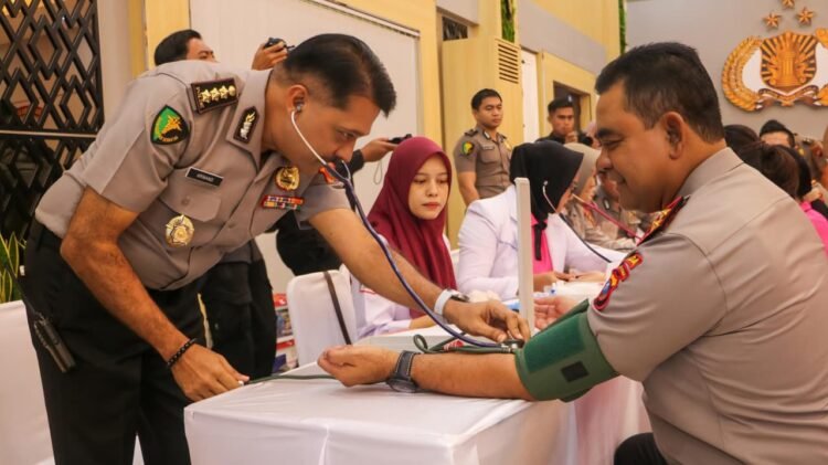 Sambut HUT Bhayangkara ke-80 Polda Sumut Gelar Bakti Kesehatan Donor Darah untuk Kemanusiaan