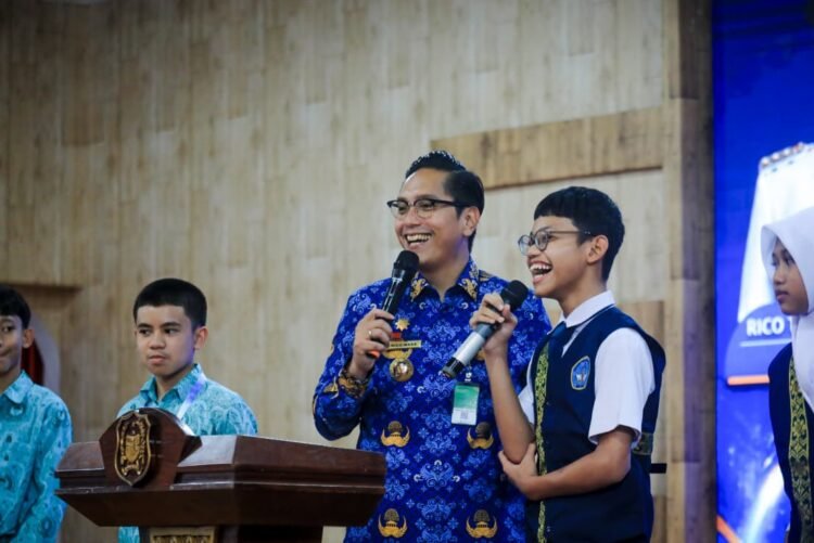Raih Prestasi Internasional, Rico Waas Bangga Anak Medan Harumkan Nama Bangsa di Kancah Global