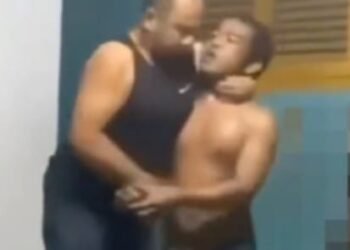 Anak Bakar Ayah Kandung Dihajar Massa, Diduga Stres Ditinggal Istri