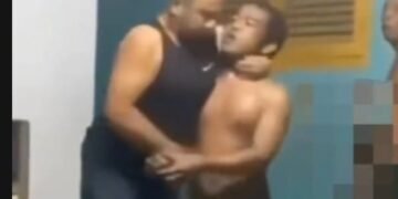 Anak Bakar Ayah Kandung Dihajar Massa, Diduga Stres Ditinggal Istri