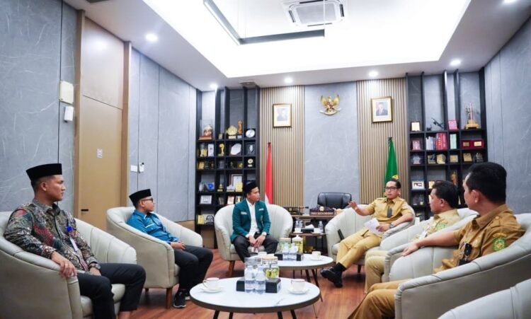 Terima Audiensi Isarah Kota Medan, Rico Waas Tegaskan Pentingnya Data Akurat Dalam Mengambil Kebijakan Publik