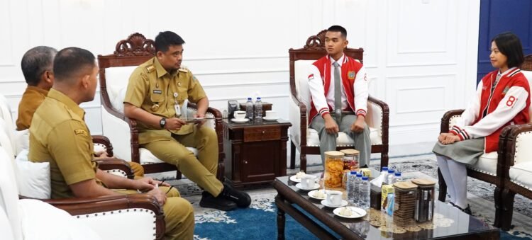Bobby Nasution Beri Semangat Dua Putra-Putri Sumut yang Lolos Paskibraka Nasional