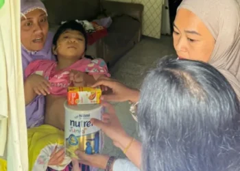 Hardiknas 2026, Ketua DPRD Medan Salurkan Bantuan untuk Balita Stunting dan Anak Penderita Hidrosefalus