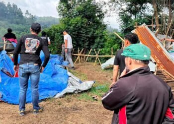 Satres Narkoba Polres Karo Bakar Lokasi Konsumsi Sabu