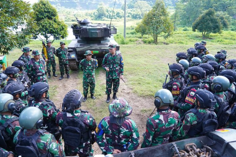 Tinjau UST Pleton Yonkav 6/NK, Pangdam I/BB Tekankan Profesionalisme dan Faktor Keamanan
