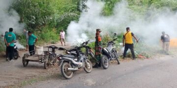 Polsek Juhar Bersama Forkopimcam dan Warga Gelar Gotong Royong
