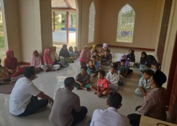 Menjelang Senja di Al-Amanah: Saat Kasat Reskrim Polres Padang Lawas Memeluk Heningnya Doa Anak Yatim