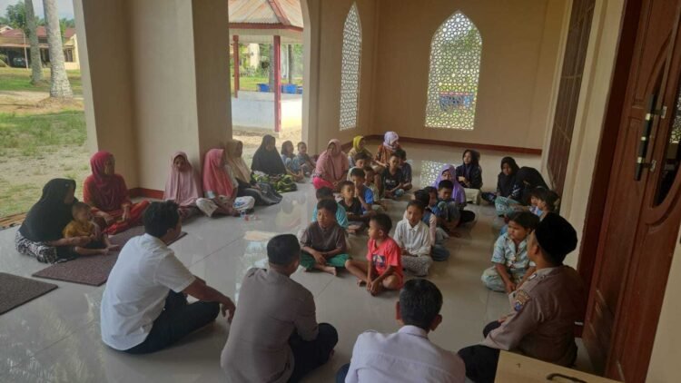 Menjelang Senja di Al-Amanah: Saat Kasat Reskrim Polres Padang Lawas Memeluk Heningnya Doa Anak Yatim