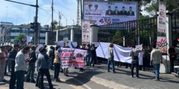 Demo Ratusan Massa di DPRD Medan dan Showroom BYD Sisingamangaraja, Soroti Dugaan Bangunan Tanpa PBG
