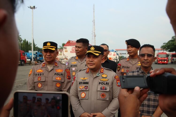Polda Sumut dan Polres Pelabuhan Belawan Pastikan Distribusi BBM ke SPBU Berjalan Lancar