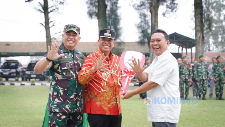 50 Unit Truk Disalurkan untuk KDKMP, Bupati Karo Dorong Koperasi Jadi Penggerak Ekonomi Desa