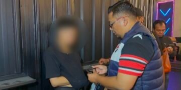 Polisi Gerebek Helen’s Night Mart Pengedar Vape Narkoba Ditangkap