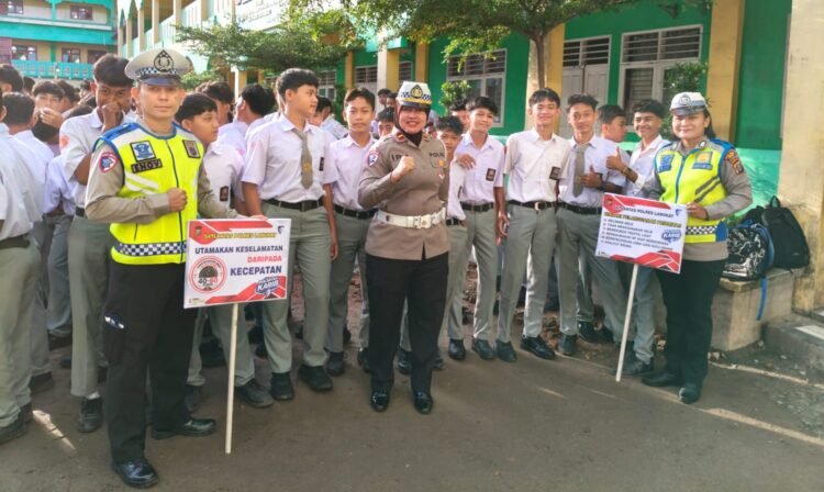 Police Go To School, Satlantas Polres Langkat Ajak Siswa Ciptakan Budaya Tertib Lalu Lintas