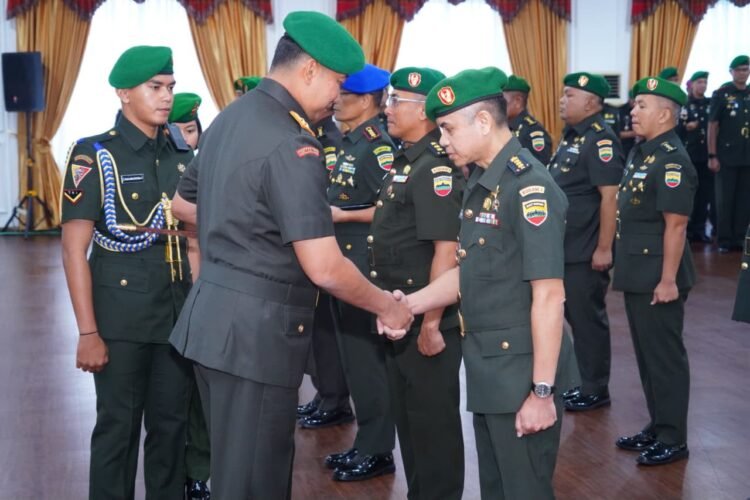 Pangdam I/BB Pimpin Serah Terima Pejabat dan Tradisi Korps Pejabat Kodam I/BB