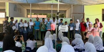 Kolaborasi PLN Indonesia Power UBP Pangkalan Susu dan PT BAG, Wujudkan Kepedulian melalui Beasiswa