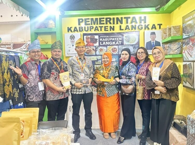 Plt. Bupati Tiorita Promosikan Produk Unggulan Langkat di APKASI Otonomi Expo 2026