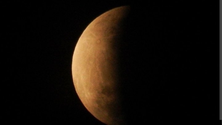 Besok Langit Dihiasi Gerhana Bulan Sebagian, Bisakah Terlihat di Indonesia?