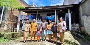 DP3AP2KB Karo dan Polsek Berastagi Selamatkan Anak Terlantar, Kembali Bertemu Ayahnya