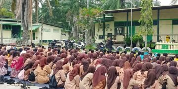 Jumat Pagi, Siswa Dharma Patra Pangkalan Susu Diingatkan Mandiri Kelola Sampah