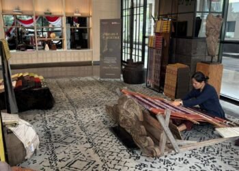 The Reiz Suites Medan Angkat Warisan Tenun Sumut Lewat Threads of Heritage