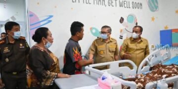 Bupati Karo Cek Kondisi Siswa Terdampak MBG, Pemkab Pastikan Penanganan Berlanjut