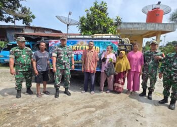Kodim 0205/Tanah Karo Salurkan Bantuan Air Bersih ke Desa Raya