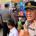 Kapolsek Hutaimbaru Traktir Siswa SLB Jajan dan Ajak Bersahabat dengan Polisi
