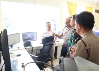 Kapolres dan Dandim Cek Pos Pengamatan Sinabung, Pantau Perkembangan Aktivitas Gunung