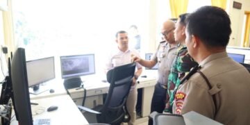 Kapolres dan Dandim Cek Pos Pengamatan Sinabung, Pantau Perkembangan Aktivitas Gunung