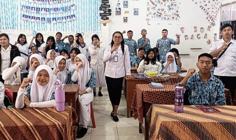 Edukasi Psikologis dan Buka Posko Kesehatan, Pemkab Karo Dampingi Anak-Anak Korban Keracunan MBG di Berastagi