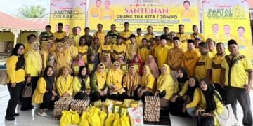 HUT ke-62 Golkar Tapsel, Berbagi di Panti Jompo, Kunjungi Pesantren Hingga Donor Darah