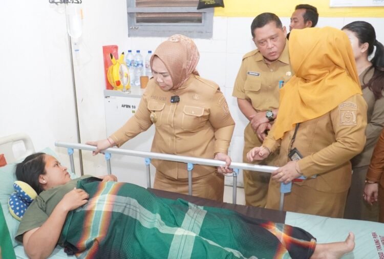 Plt Bupati Tiorita Kawal Pembenahan RSUD Tanjung Pura