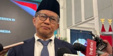 Dulu Tukang Kritik Kini Masuk Istana: Rocky Gerung Klaim Tetap Bersikap Radical Break